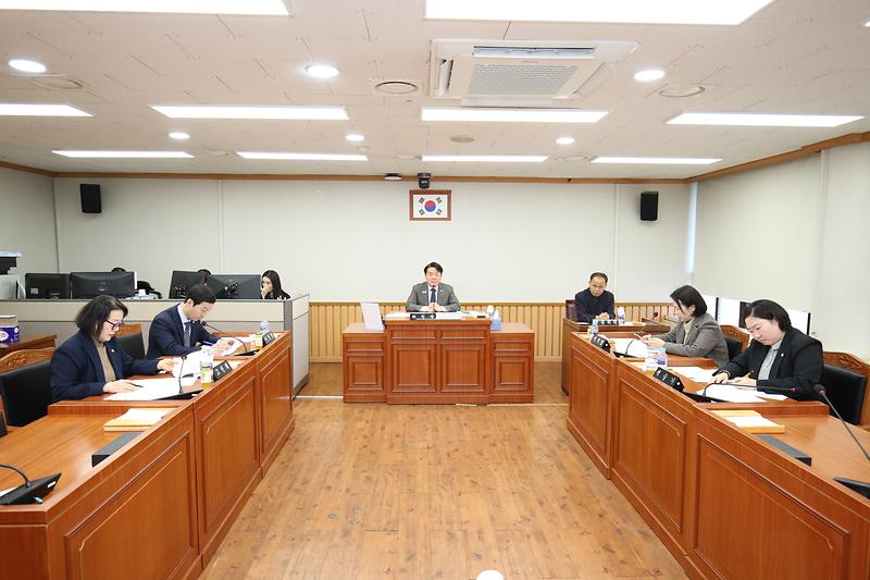 인천 서구의회, 제2차 행정체제 개편 예산 등 실무 검증 특별위원회 개최 사진